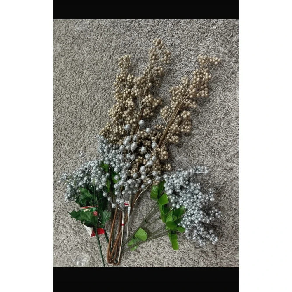 Ashland Christmas Glitter Berry Floral Picks Gold Silver Holiday Stems Lot